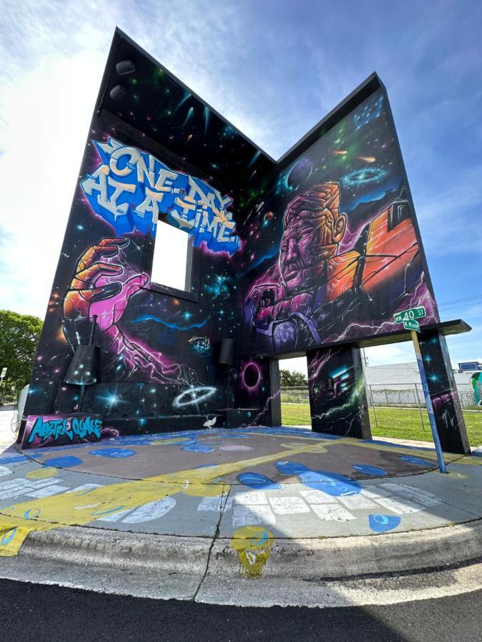 Oqp Vacations Design District Hostel ไมอามี ภายนอก รูปภาพ